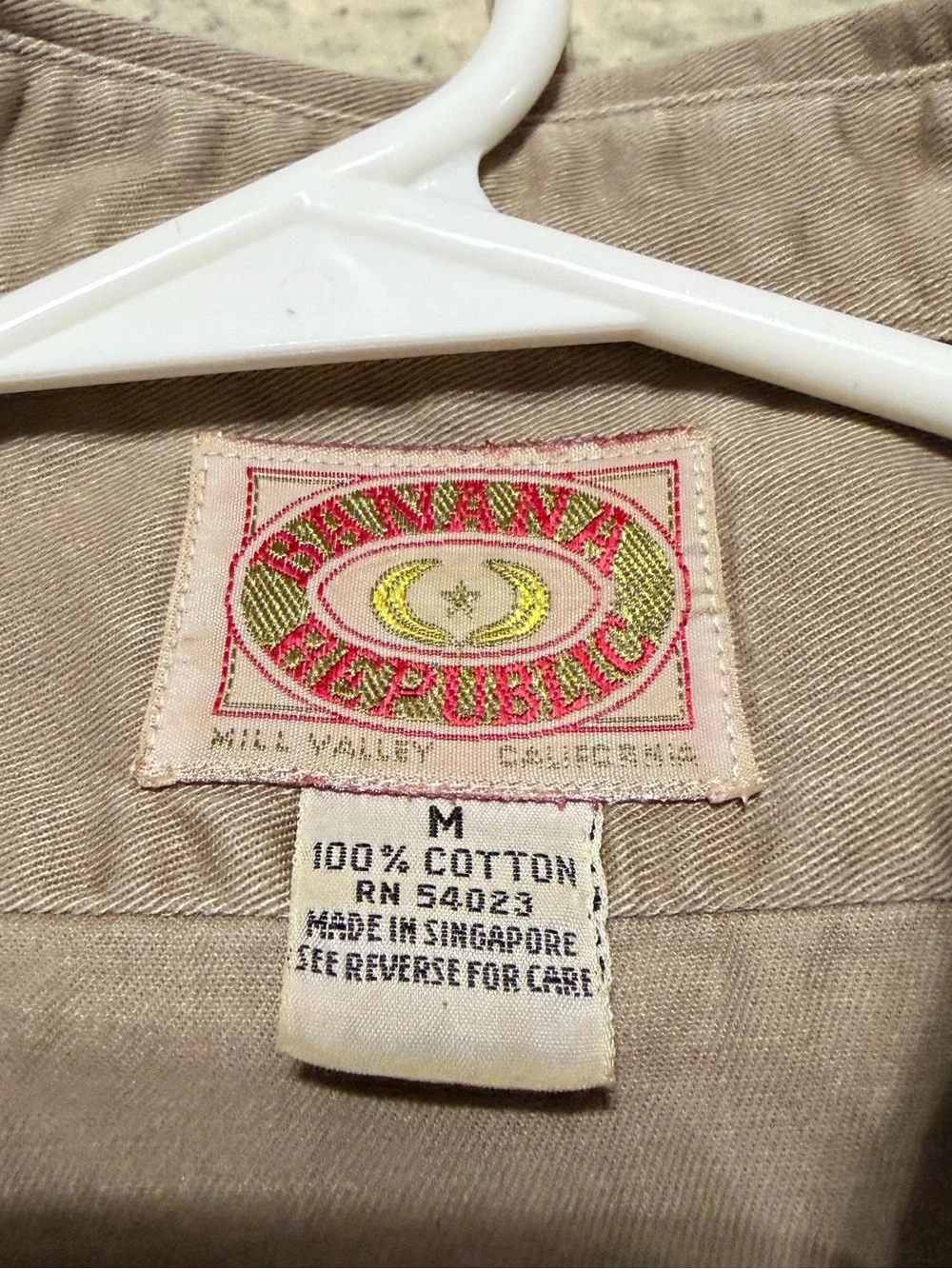 Banana Republic Mill Valley California Men's Beige B-Down Utility Safari Shirt